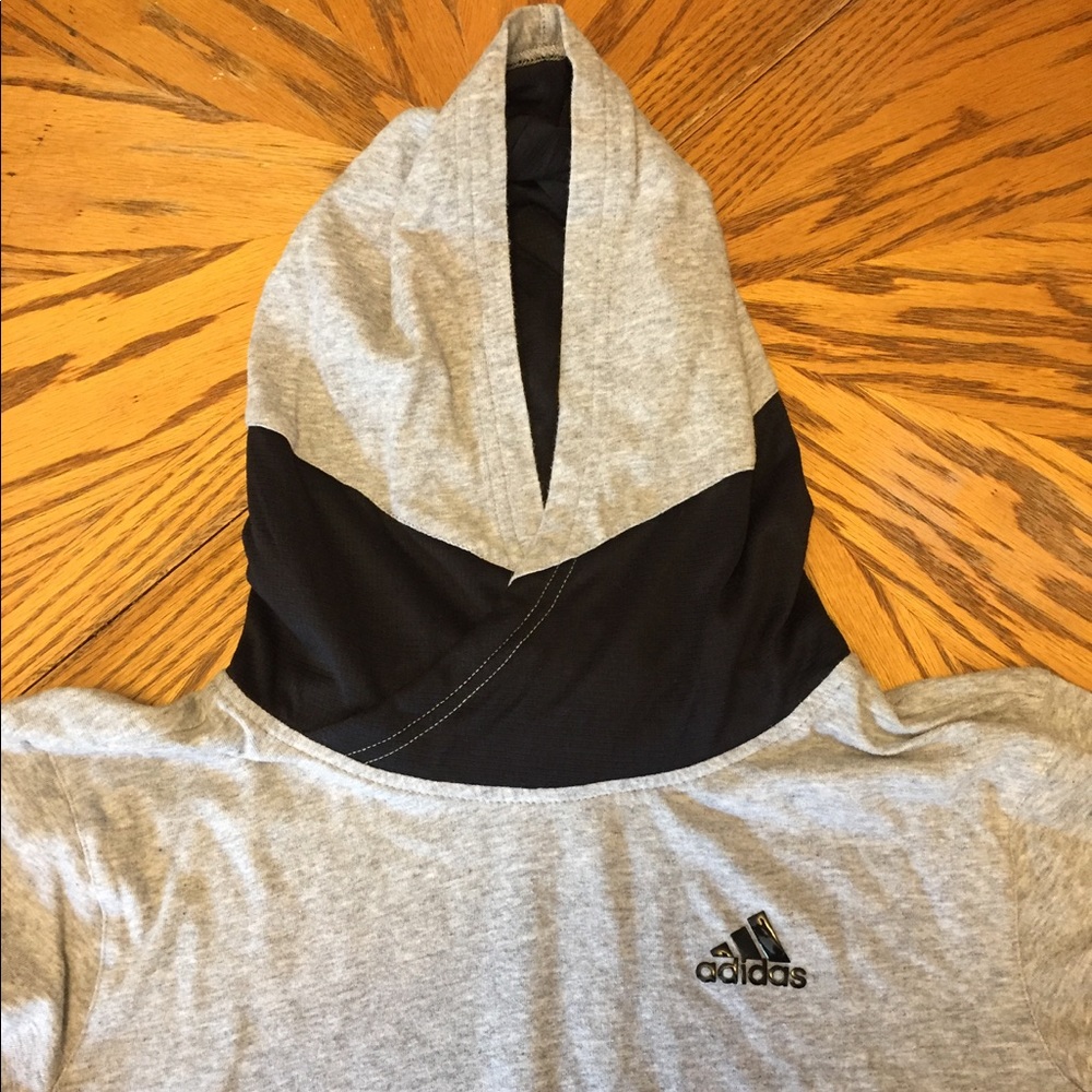 Adidas tshirt with hood