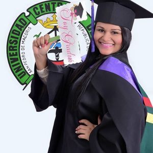 Meet your Posher, Gabriela