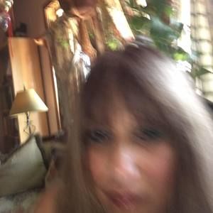 Meet your Posher, Michele