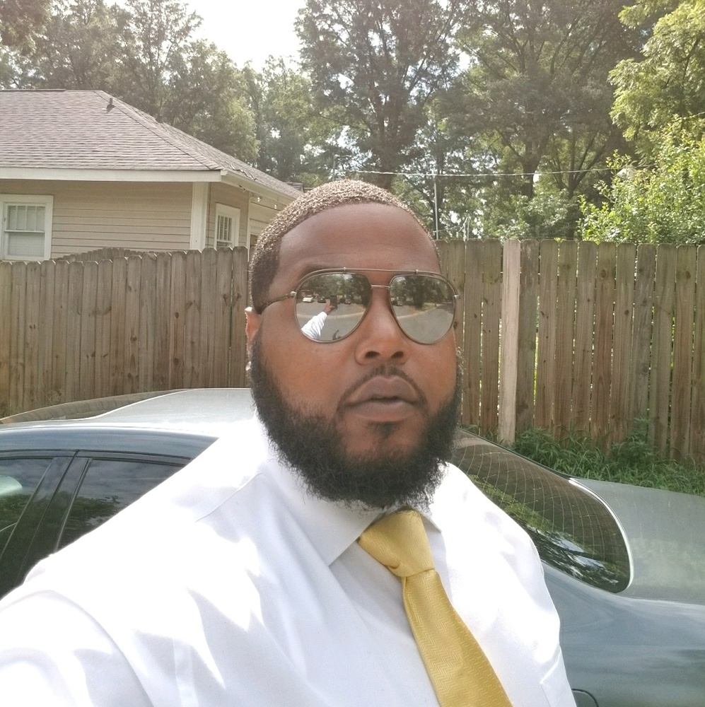 Meet your Posher, Larry