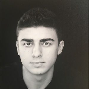 Meet your Posher, Christian