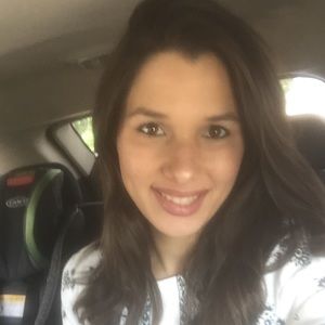 Meet your Posher, Paola