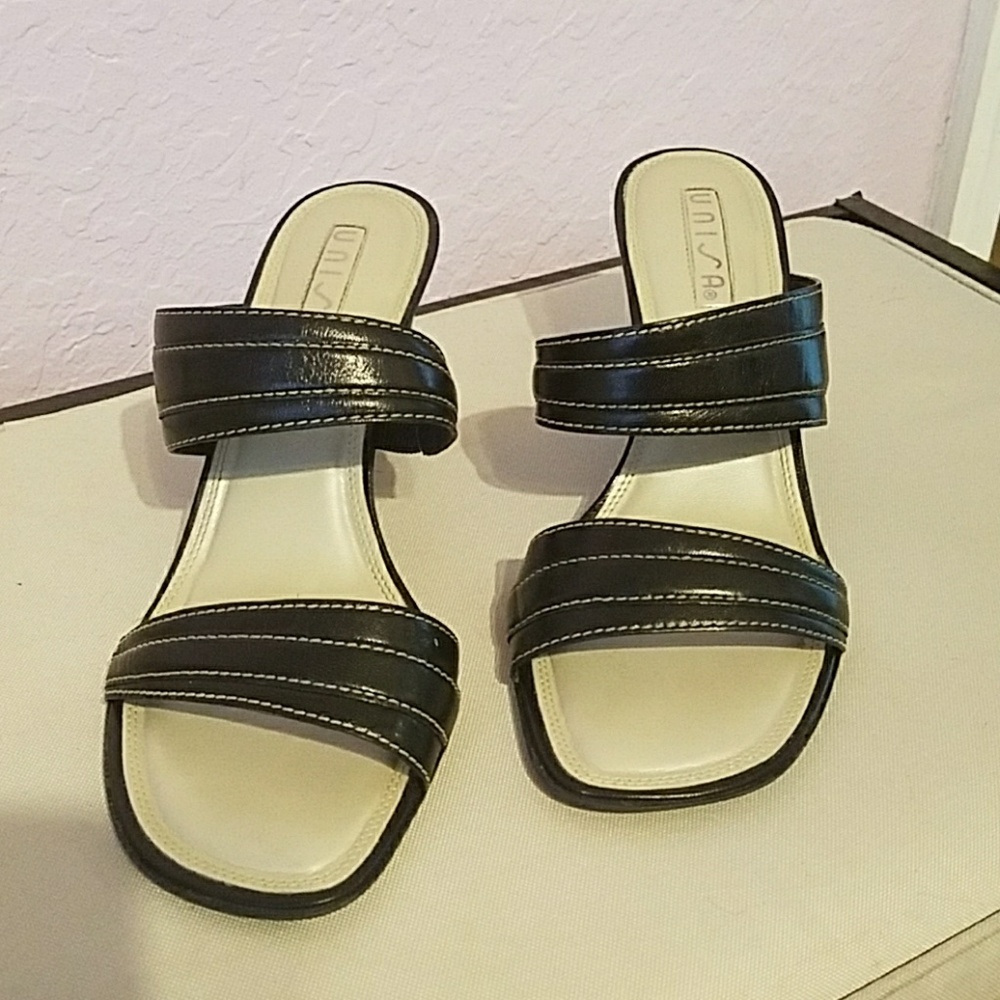 UNISA slip on sandals