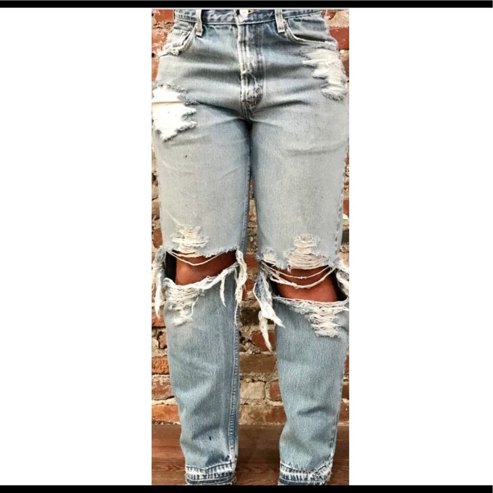 Levi distressed jeans