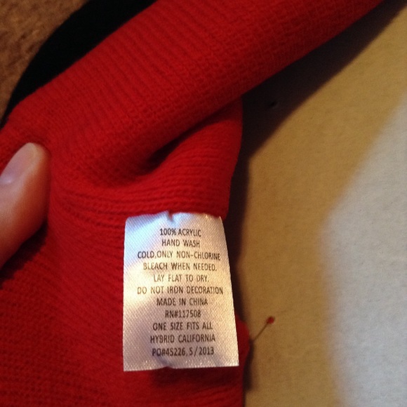 NWOT, Hybrid California, Acrylic Beanie. Boys OS - Picture 2 of 2