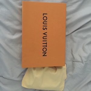 Small Louis Vuitton flip box