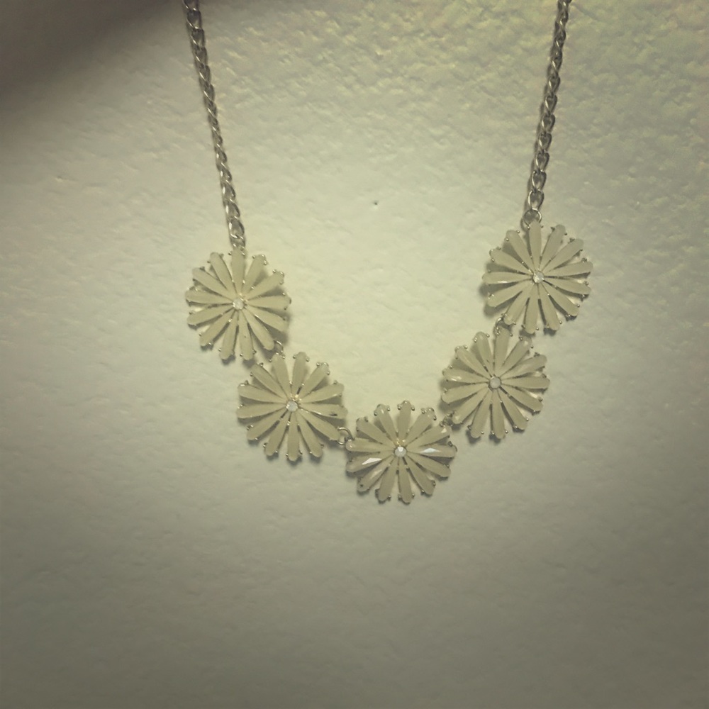Flower necklace