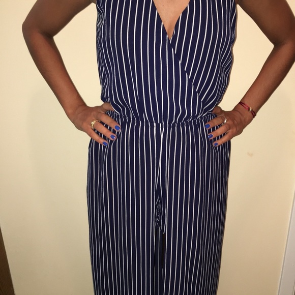 HYFVE WOMENS NAVY STRIPE DRESS SHORTS SIZE SMALL - Picture 5 of 7