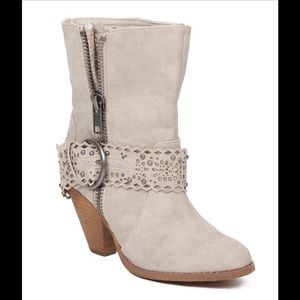 Not Rated Glitter Prairie Cream Boots 🔥🔥SALE🔥🔥