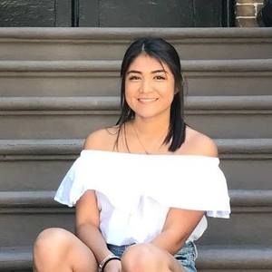 Meet your Posher, Stephanie