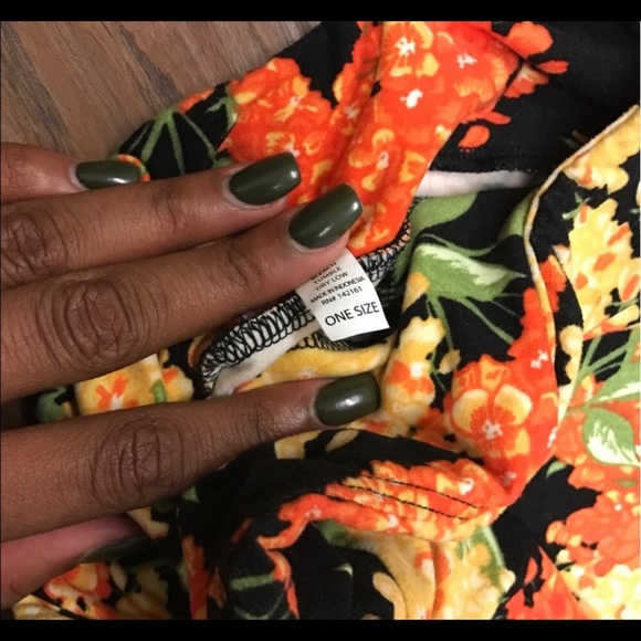 LuLaRoe Leggings - Picture 3 of 4