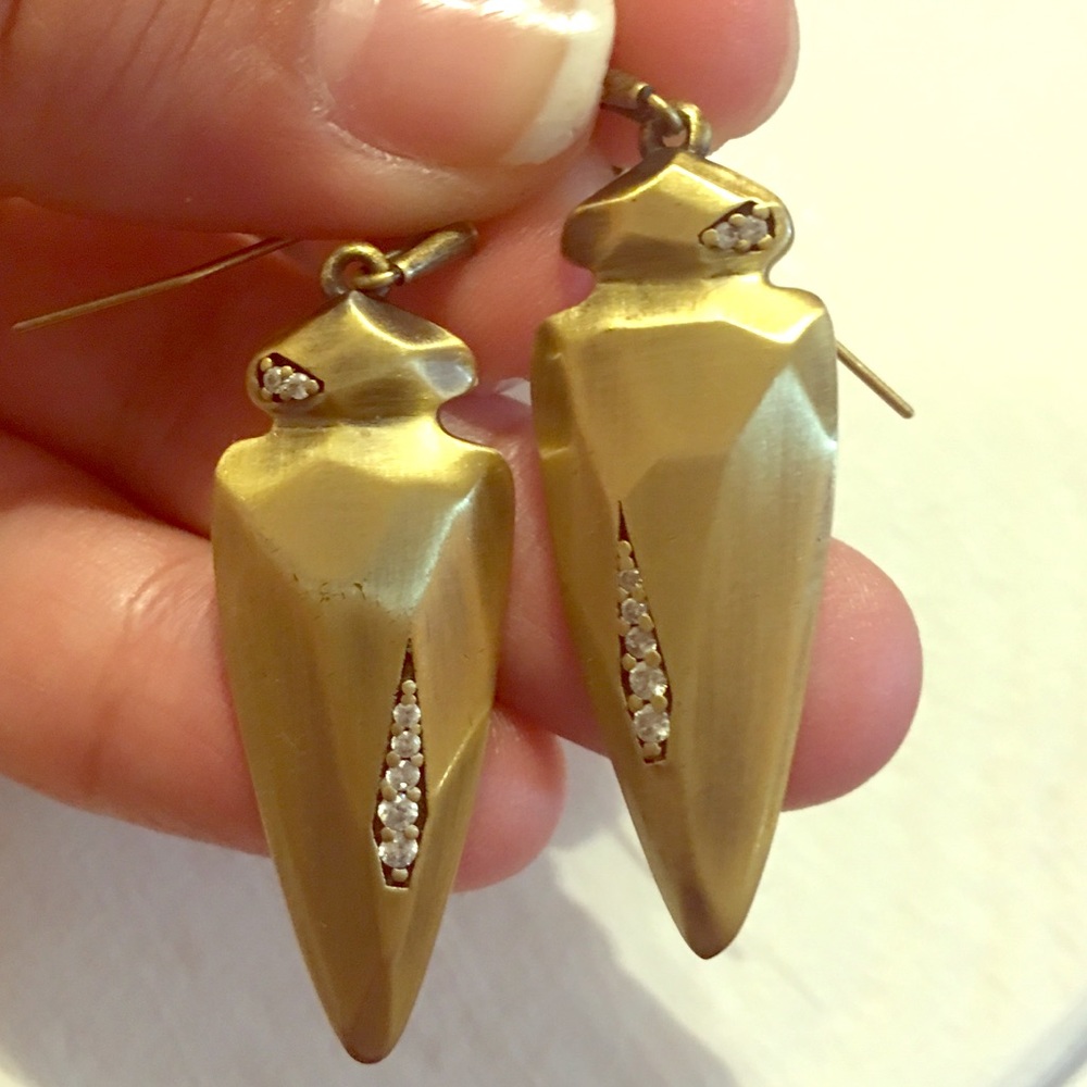 Kendra Scott arrow earrings