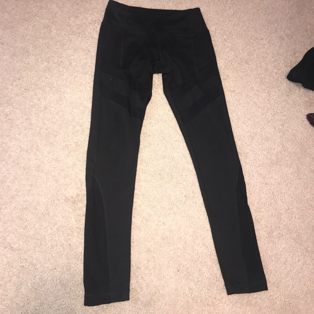 yogalicious black mesh leggings