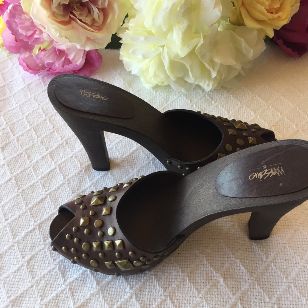 Mossimo Slides