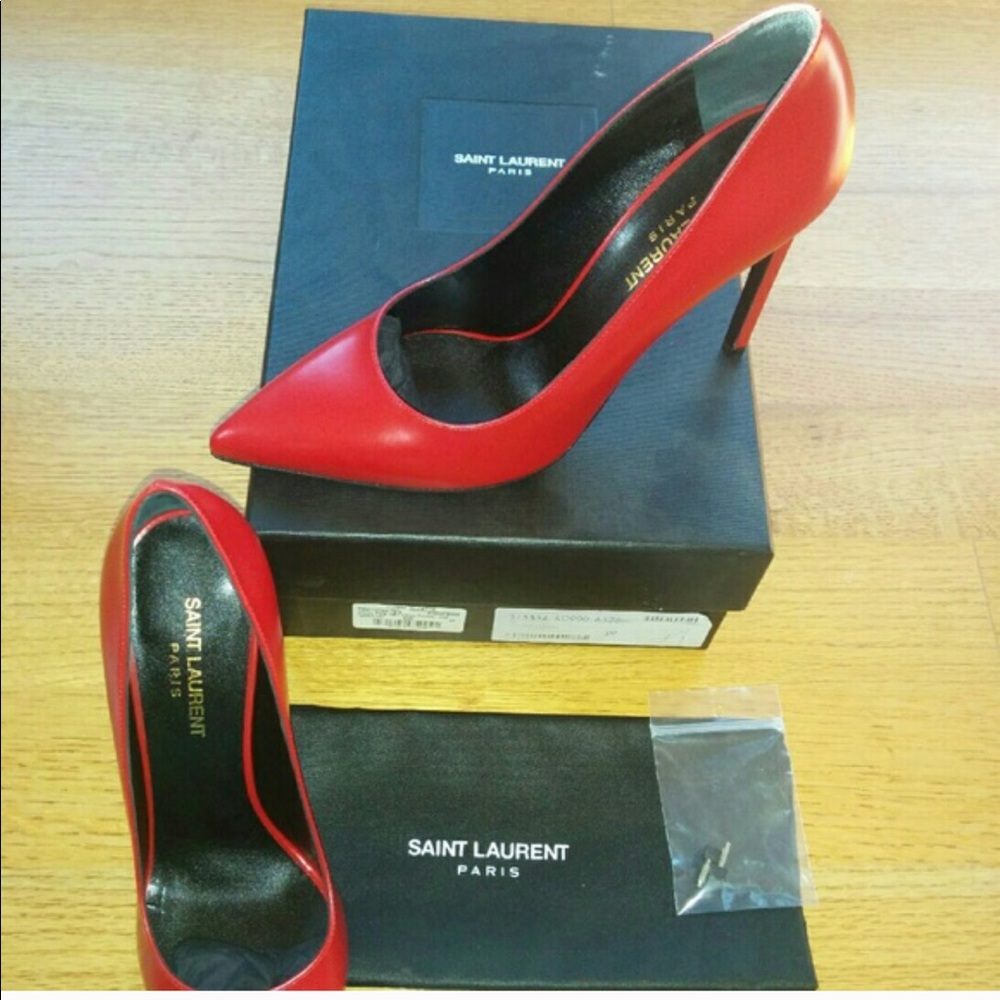 YSL Lipstick Red Pumps 👠