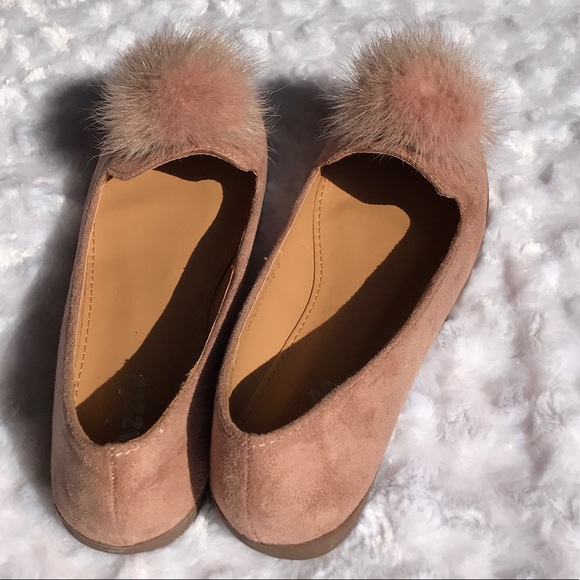 •new• 🍂FALL BLUSH POM POM ACCENT FLATS - Picture 2 of 6