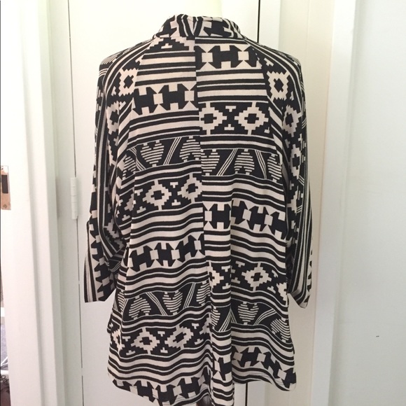Boutique purchase.New w/tags sweater/blouse/poncho - Picture 4 of 6