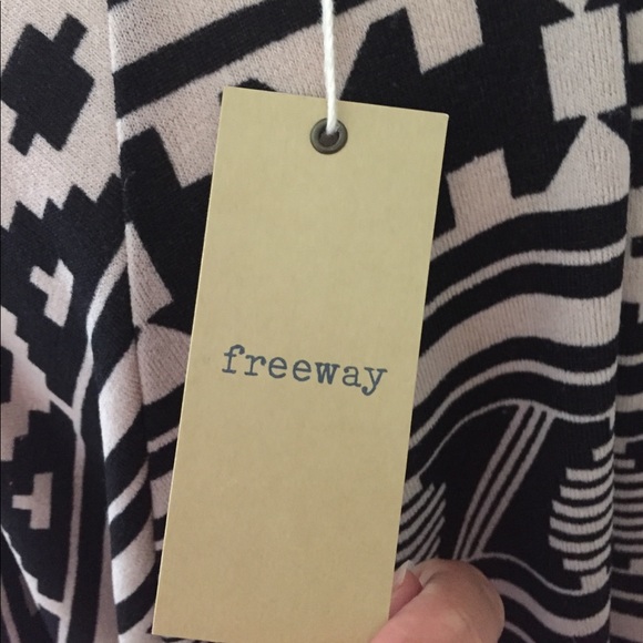 Boutique purchase.New w/tags sweater/blouse/poncho - Picture 5 of 6