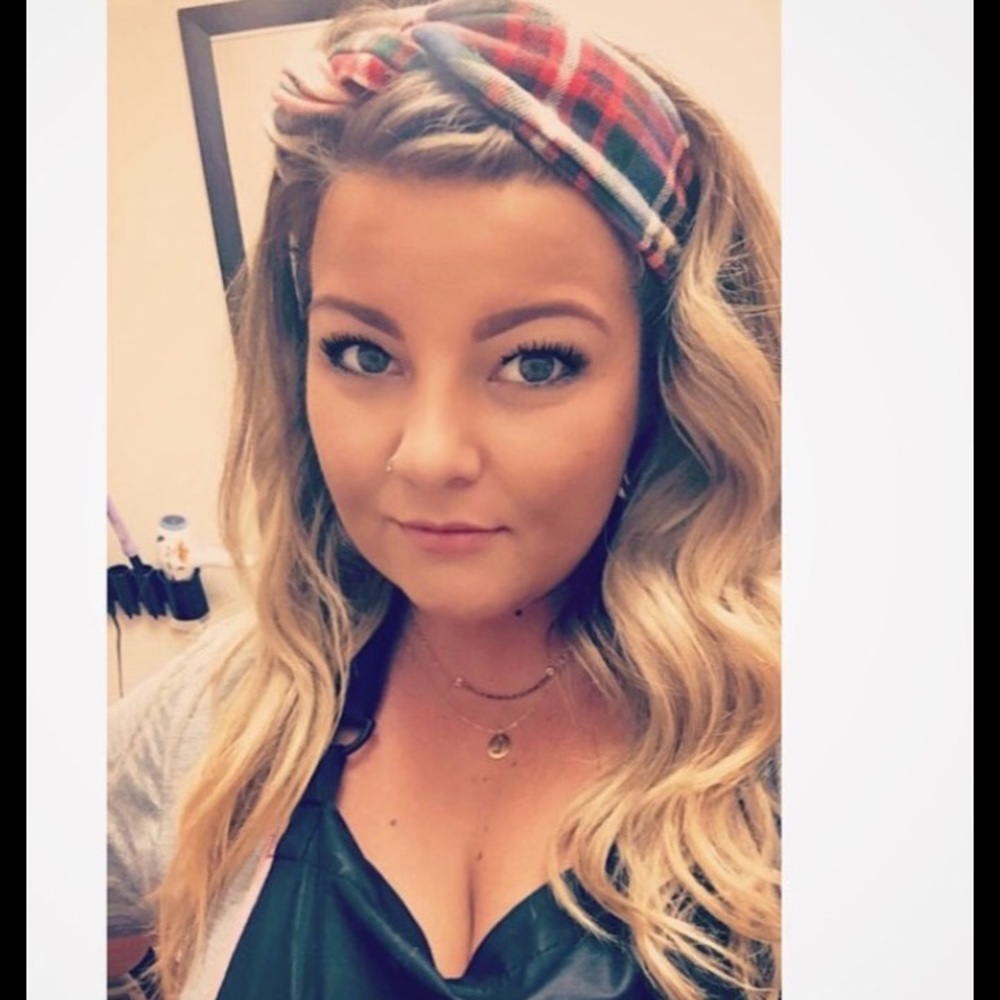 Meet your Posher, Logan