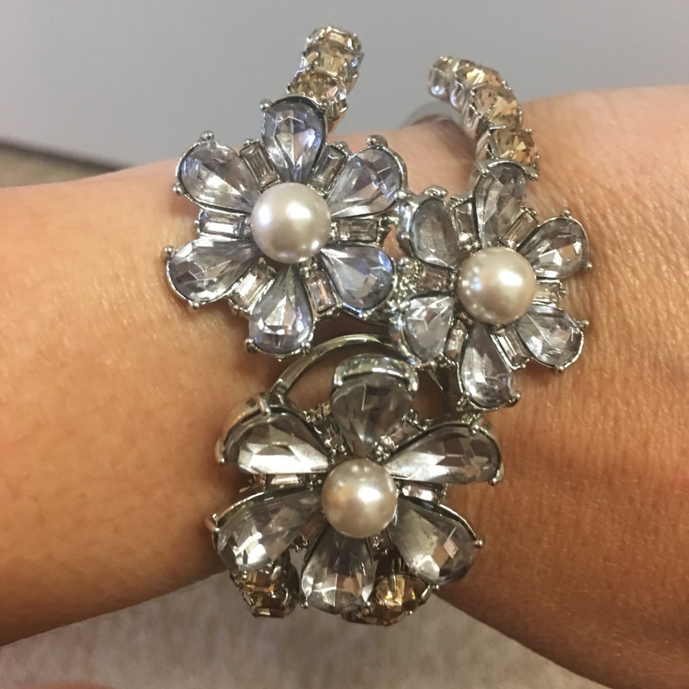Loft flower jewel bracelet