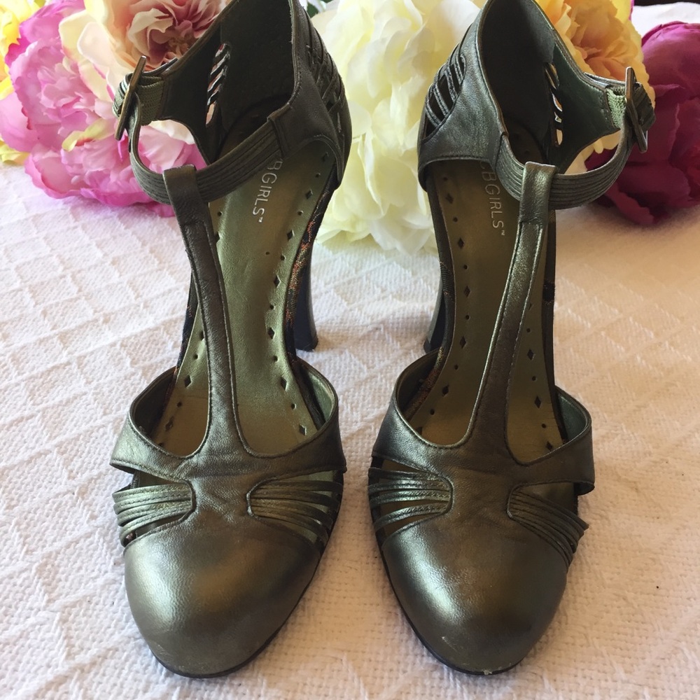 🔥BCBGIRLS "Marian" shoes