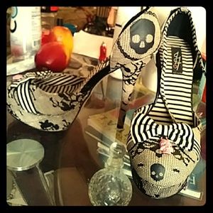 Skull Heels