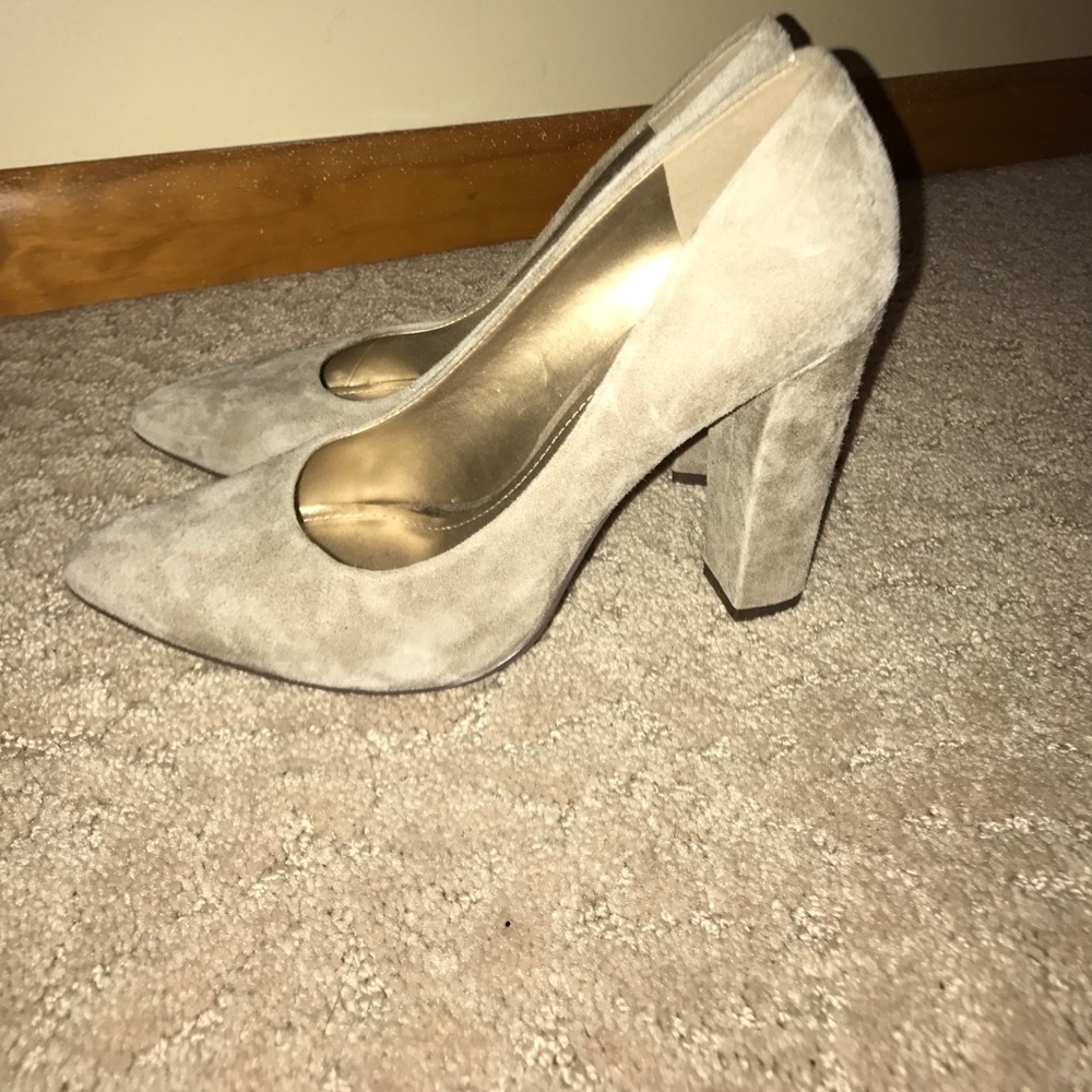 Adorable Bcbg heels