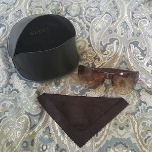 Like new Gucci sunglasses
