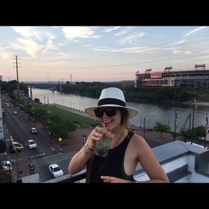 Meet your Posher, Alana