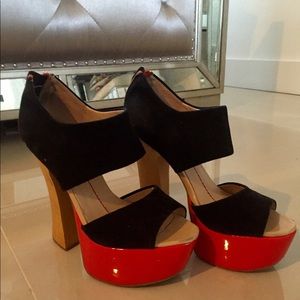 Colorblock platform chunky heel RARE DV8 Diana Von