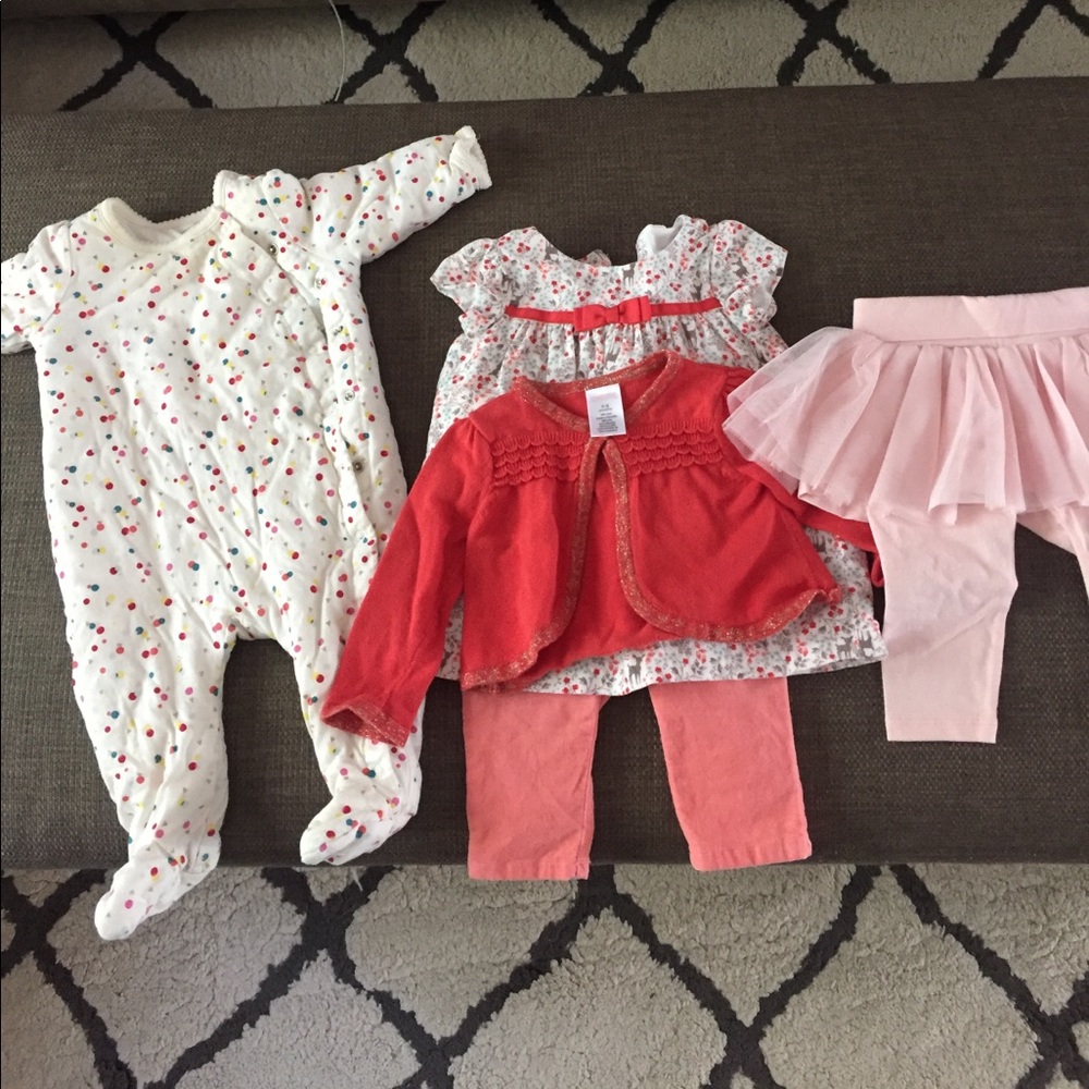 Lot of Gymboree and Baby Gap girls clothes