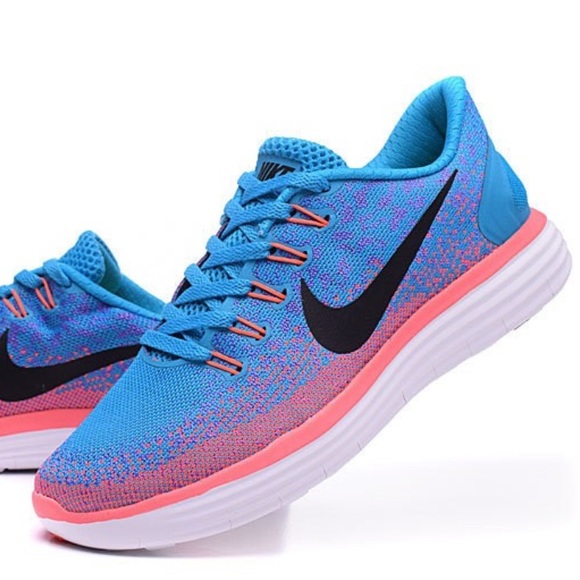 NWT Nike Free Rn Distance WMNS - Picture 2 of 8