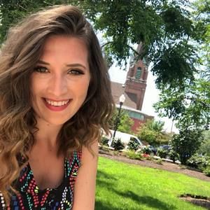 Meet your Posher, Leah