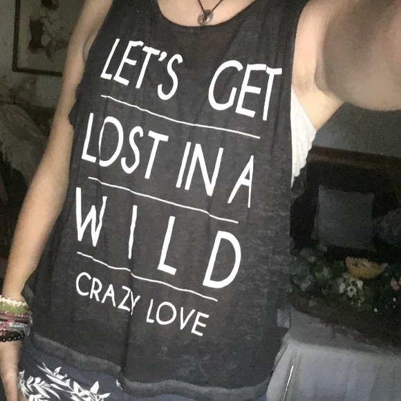 Tank top cut out, slightly see through - Picture 1 of 2
