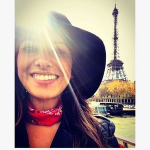 Meet your Posher, Daniela