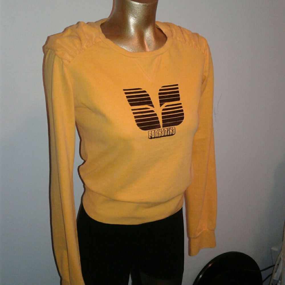 Fiharina ruched shoulder pull-over. SMALL  NWOT!