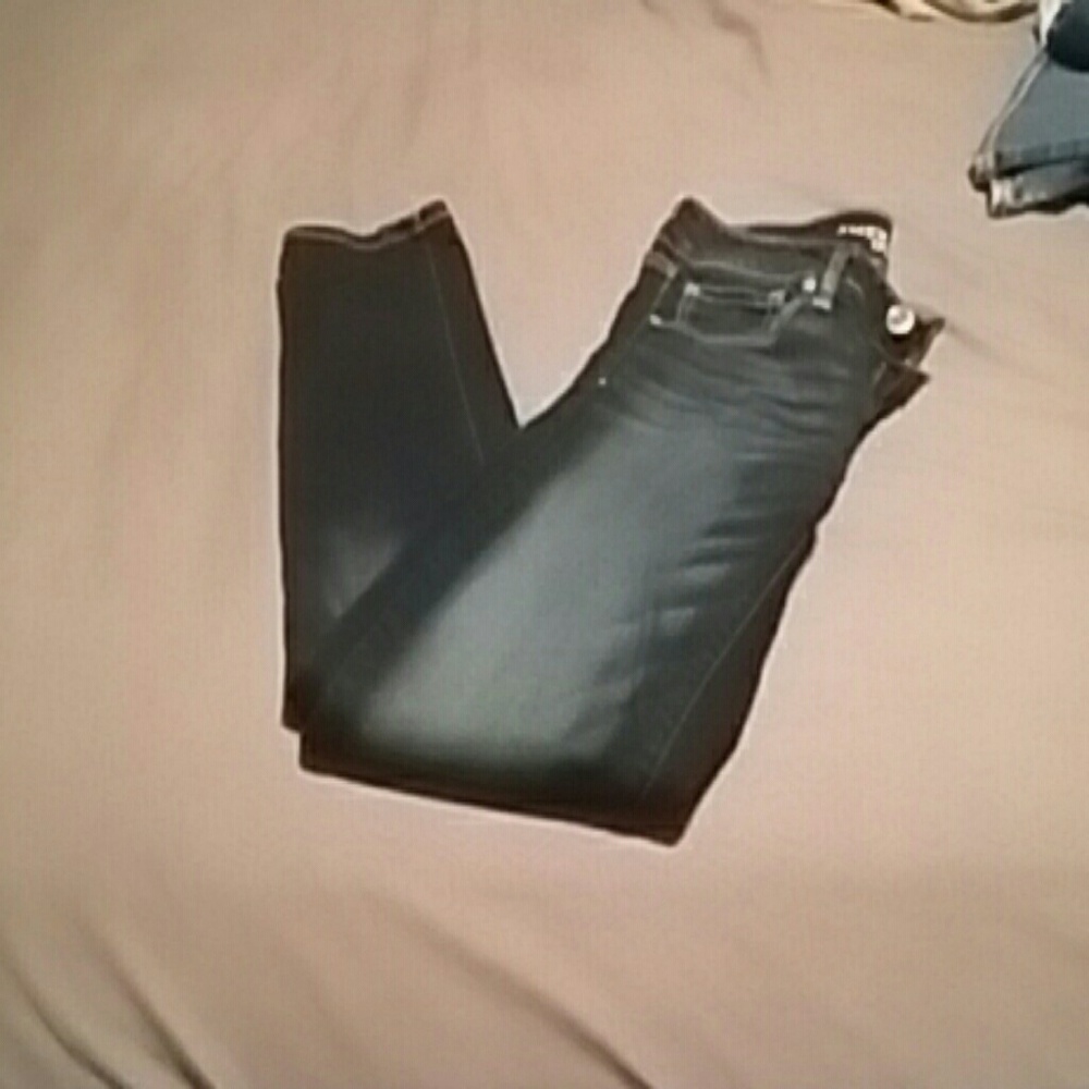 Size 6 short super stretch