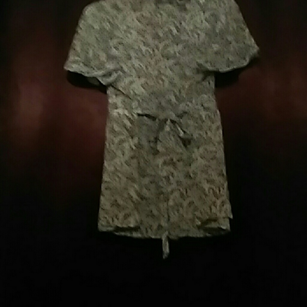Blouse - Picture 3 of 3