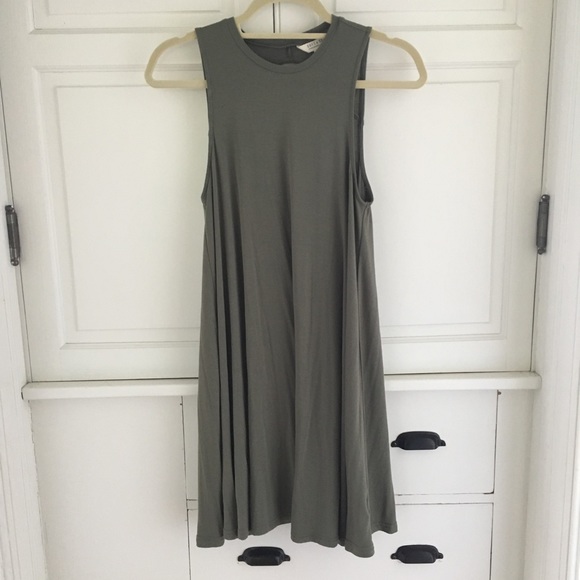Olive Swing Dress - Picture 4 of 6