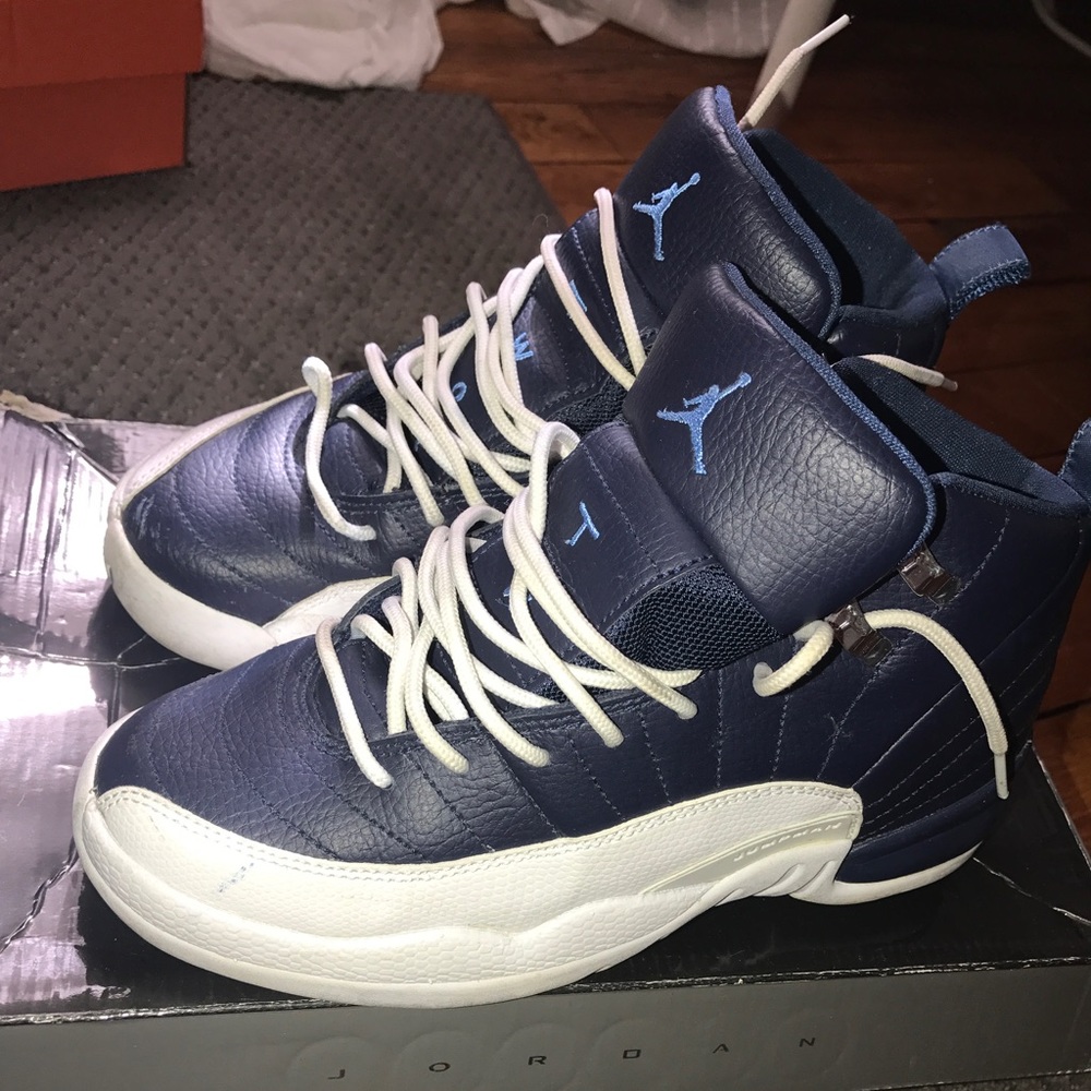 Jordan obsidian 12's