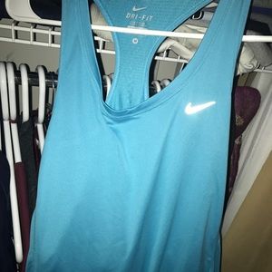 Nike tank