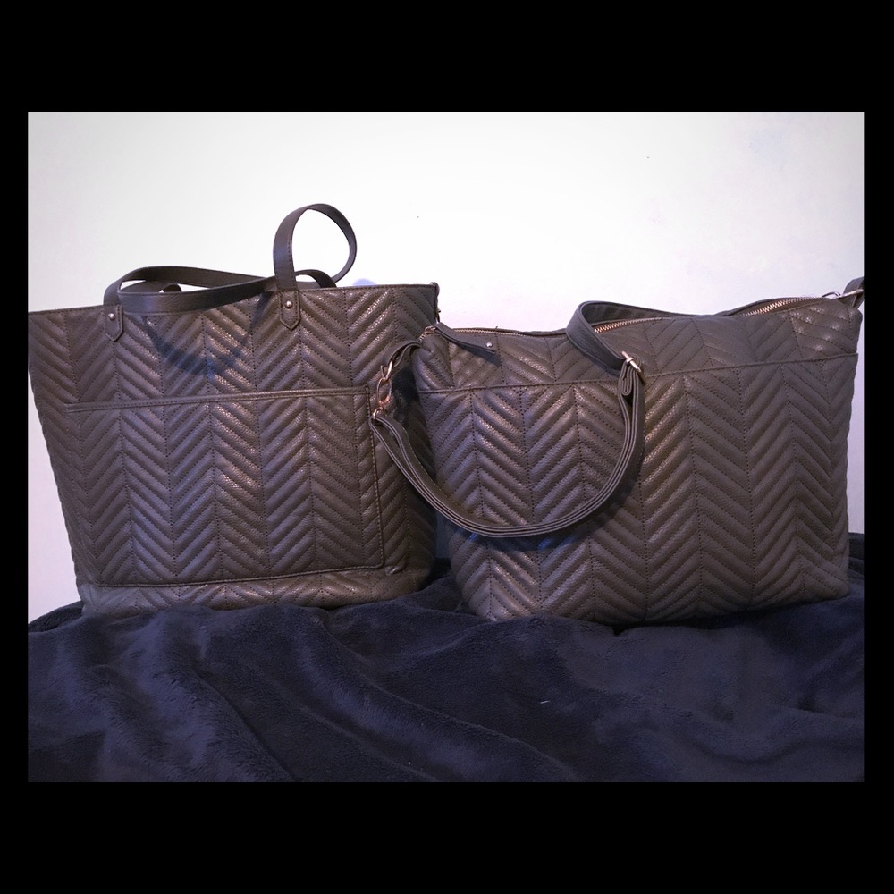 Black Rivet charcoal grey Bag in Bag!!