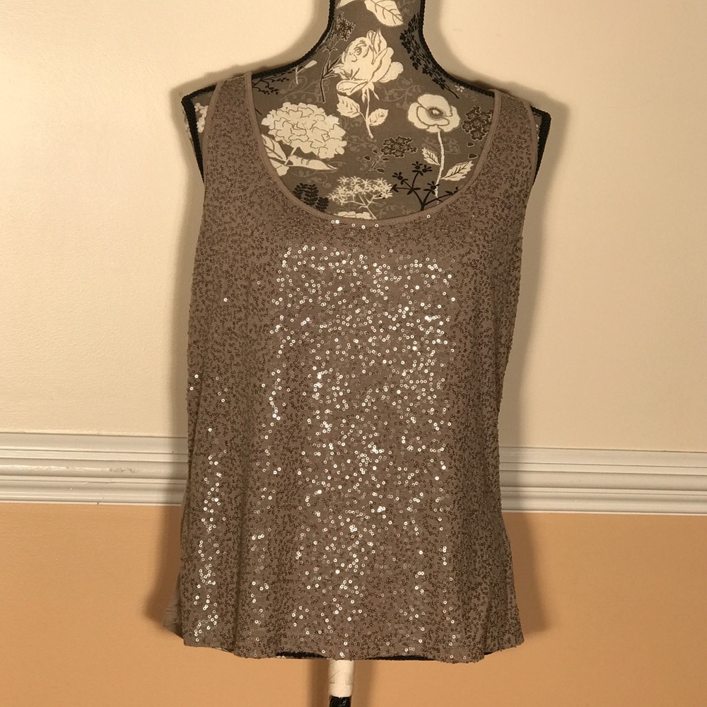 🌼 NY&Co ssequins top