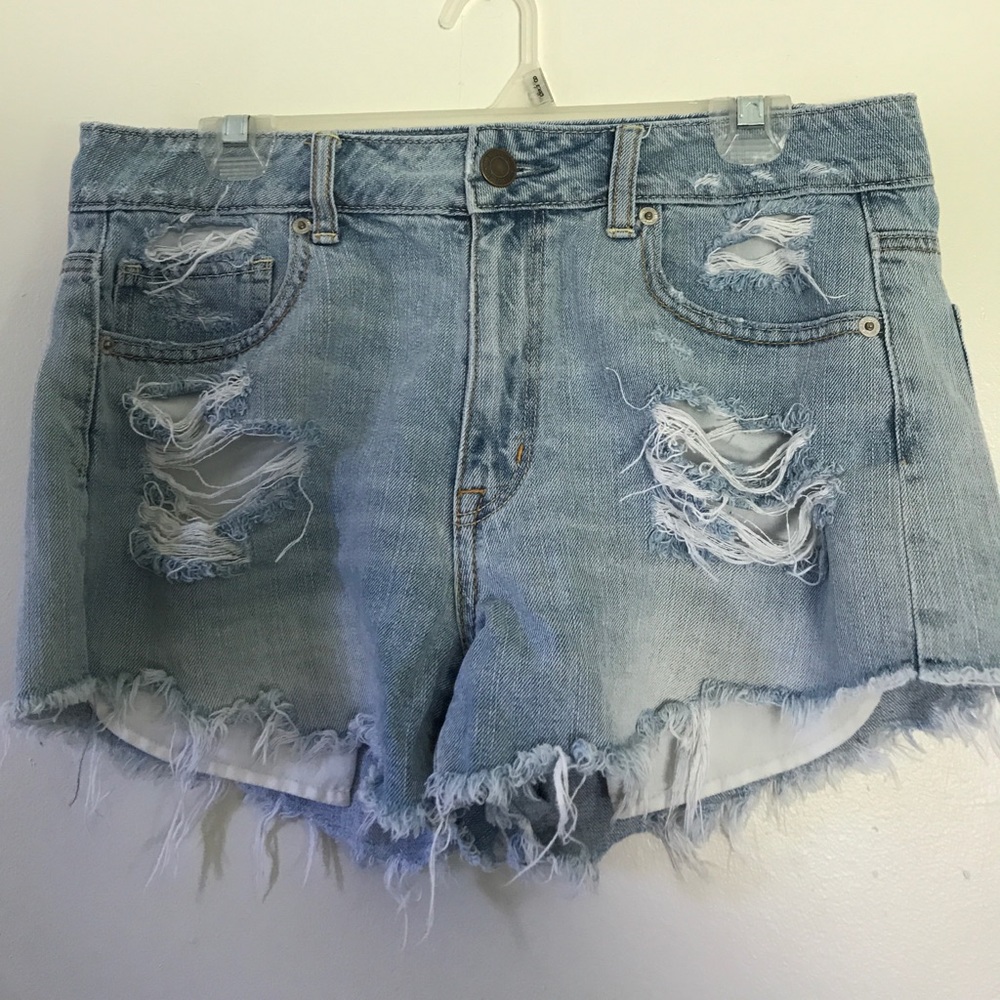 High wasted shorts