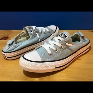 Women's Size 7 Blue Converse All Star Shoes