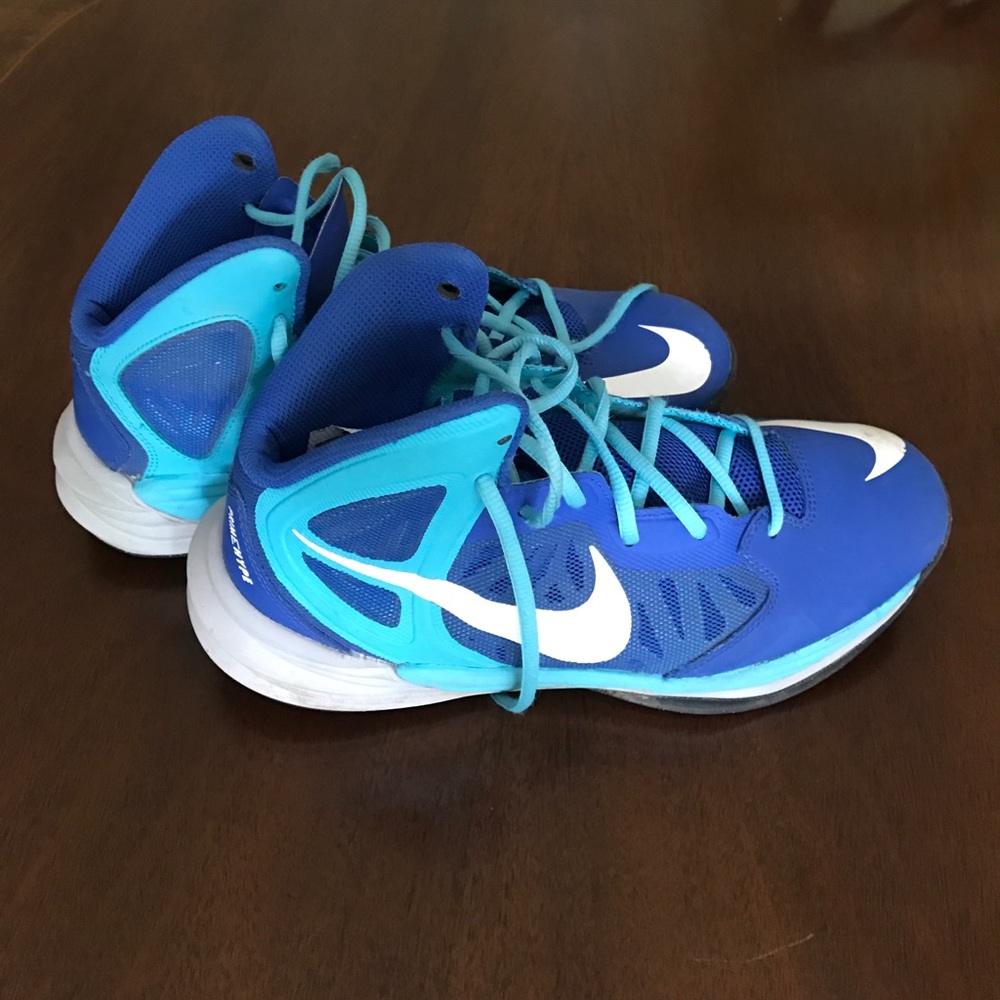 Men's Nike basketball shoes