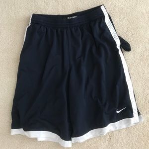 Navy Nike basketball shorts Xl