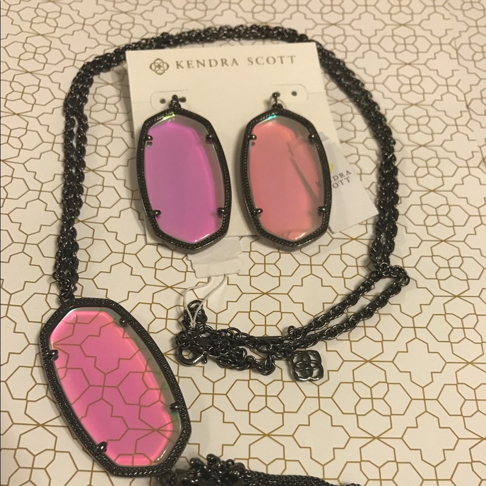 Kendra Scott Danielle's dichroic glass
