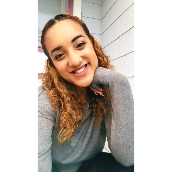 Meet your Posher, Alycia - Picture 1 of 1