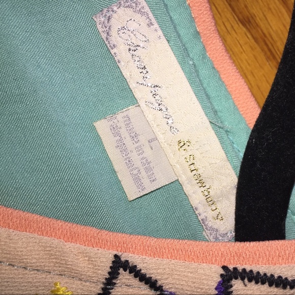 ❤️❤️SOLD❤️❤️Anthropology embroidered dress - Picture 2 of 6